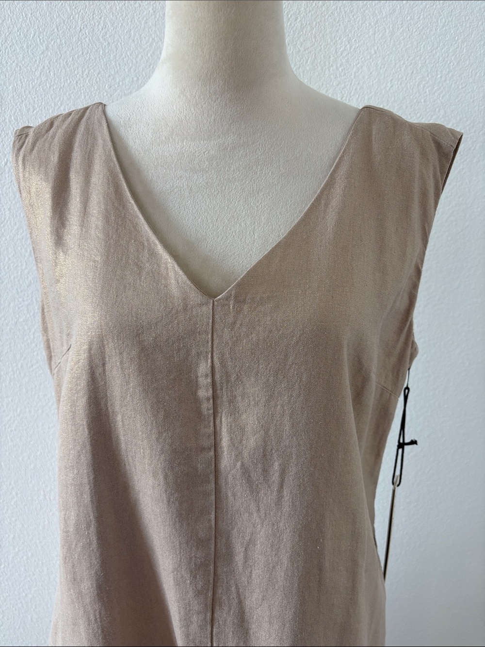 Nicole Miller Sleeveless V-Neck Shift Dress in Shimmering Beige - Picture 2 of 3